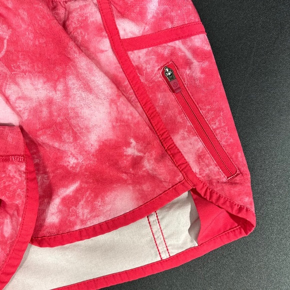 ⭐️Lululemon Tracker Shorts in Tidal Trip Boom Juice/Neon Pink [2003] - Picture 5 of 9